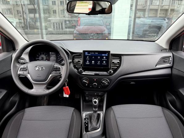 Hyundai Solaris II Рестайлинг с пробегом 2020 года, цена 1 900 000 рублей, 9306 км, седан, Автокод Объявления