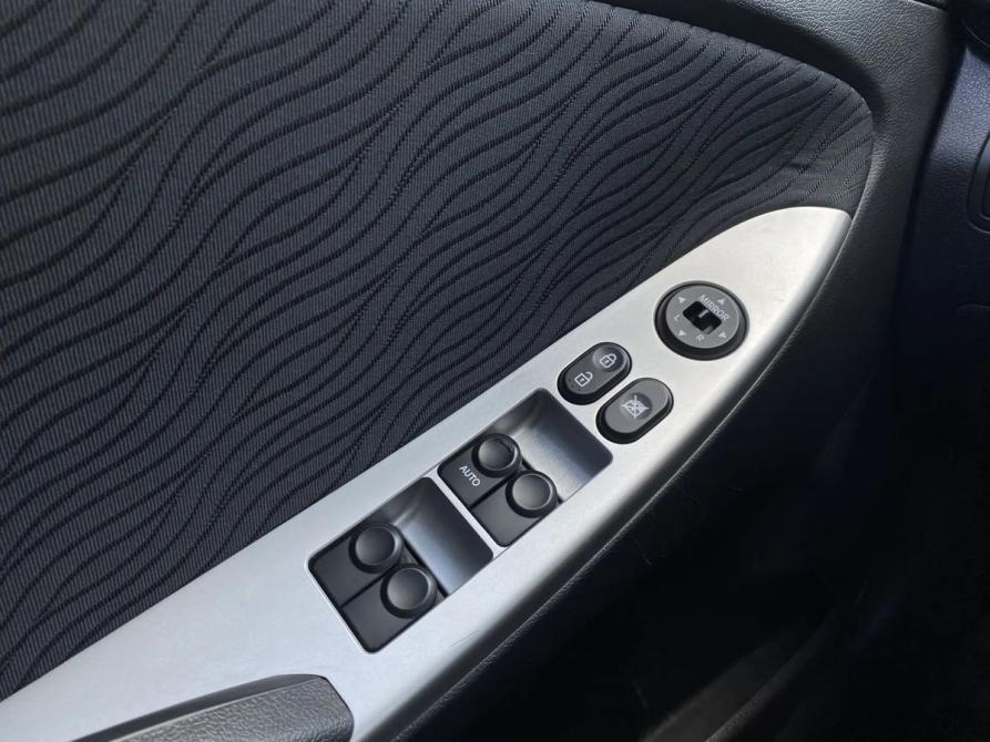 Hyundai Solaris I Екатеринбург  - изображение 22
