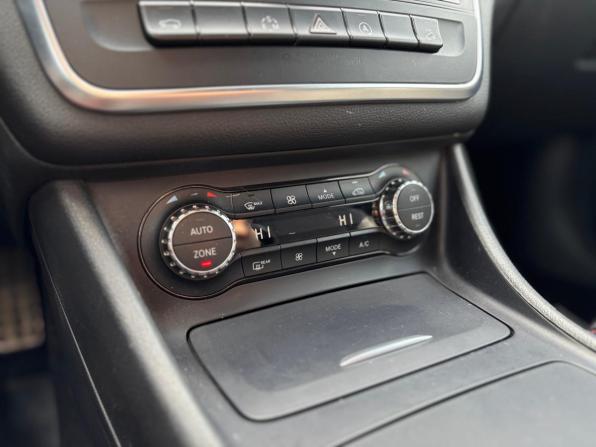 Mercedes-Benz GLA I (X156) с пробегом 2015 года, цена 2 115 000 рублей, 177393 км, внедорожник, Автокод Объявления