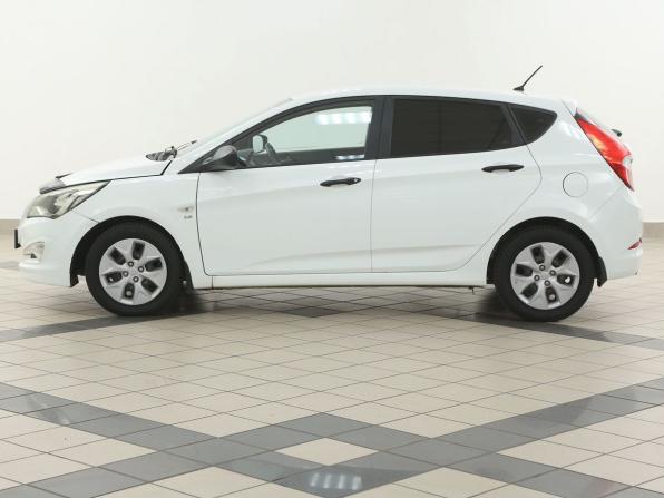 Hyundai Solaris I Рестайлинг с пробегом 2015 года, цена 729 000 рублей, 119700 км, хэтчбек, Автокод Объявления