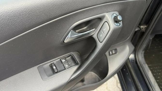 Volkswagen Polo V с пробегом 2011 года, цена 614 000 рублей, 190326 км, седан, Автокод Объявления