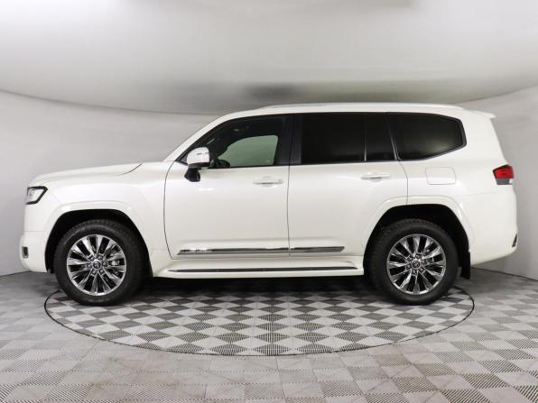 Toyota Land Cruiser 300 Series с пробегом 2022 года, цена 9 950 000 рублей, 28197 км, внедорожник, Автокод Объявления