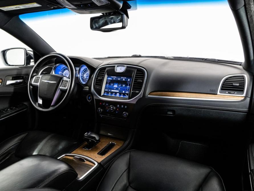 Chrysler 300C II Санкт-Петербург  - изображение 12