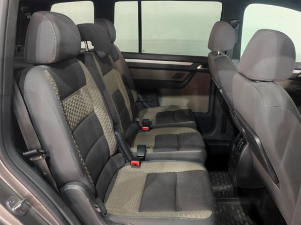 Volkswagen Touran I Рестайлинг с пробегом 2008 года, цена 625 000 рублей, 368955 км, компактвэн, Автокод Объявления