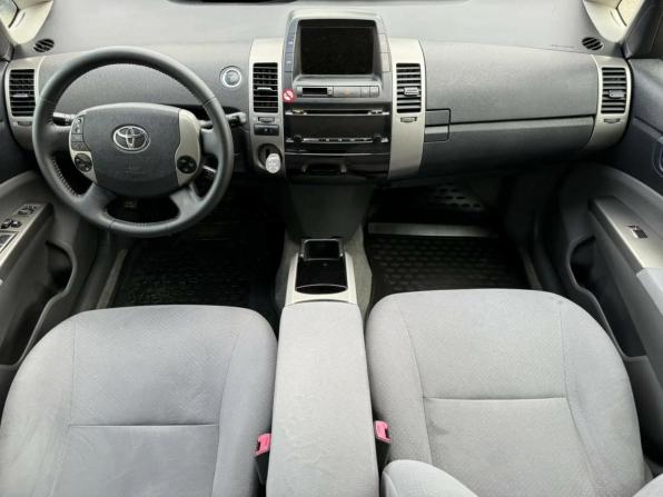 Toyota Prius II Рестайлинг (XW20) с пробегом 2009 года, цена 890 000 рублей, 227493 км, лифтбек, Автокод Объявления