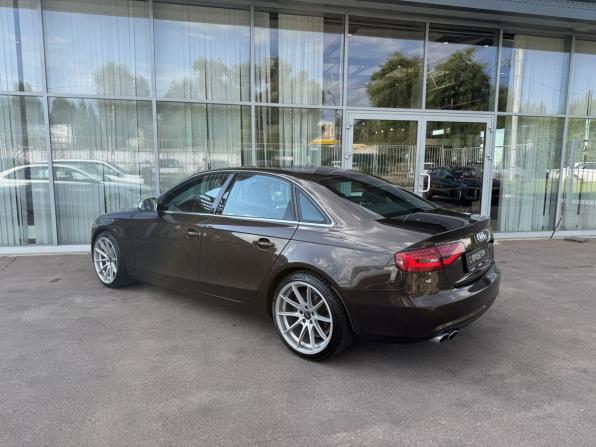 Audi A4 IV (B8) Рестайлинг с пробегом 2013 года, цена 1 450 000 рублей, 243111 км, седан, Автокод Объявления