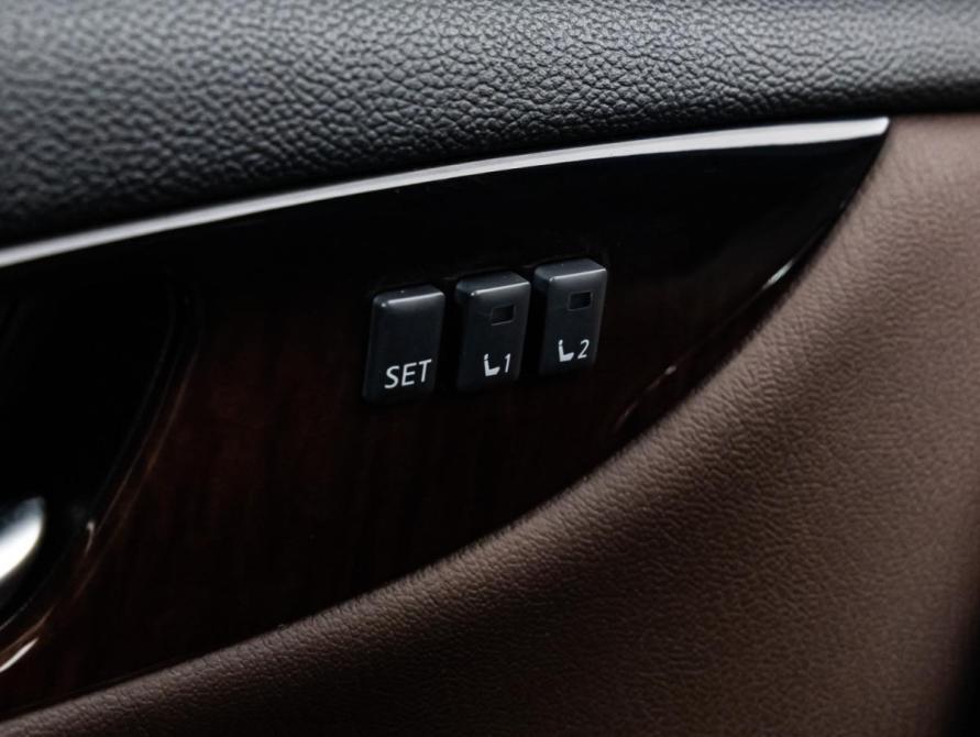 Infiniti QX50 I Рестайлинг Санкт-Петербург  - изображение 18