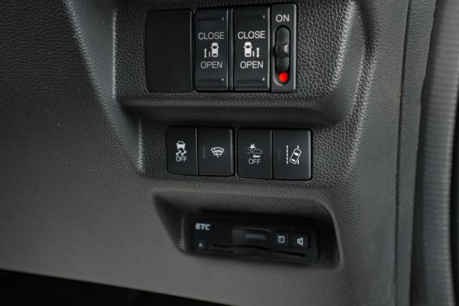 Honda Freed II с пробегом 2016 года, цена 1 329 000 рублей, 158000 км, компактвэн, Автокод Объявления