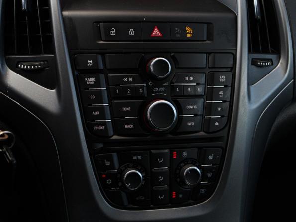 Opel Astra J с пробегом 2012 года, цена 700 000 рублей, 152672 км, хэтчбек, Автокод Объявления