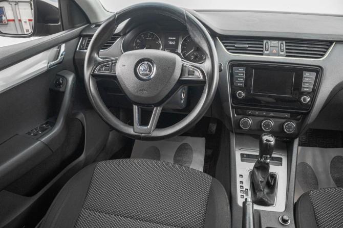 Skoda Octavia III (A7) с пробегом 2013 года, цена 939 000 рублей, 199500 км, лифтбек, Автокод Объявления
