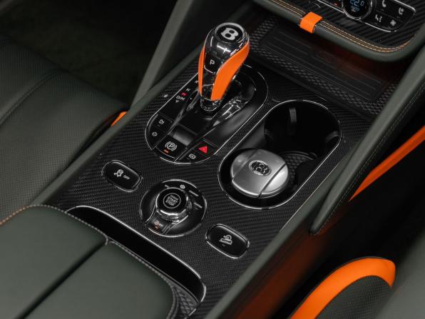 Bentley Bentayga I Рестайлинг с пробегом 2025 года, цена 47 300 000 рублей, 48 км, внедорожник, Автокод Объявления
