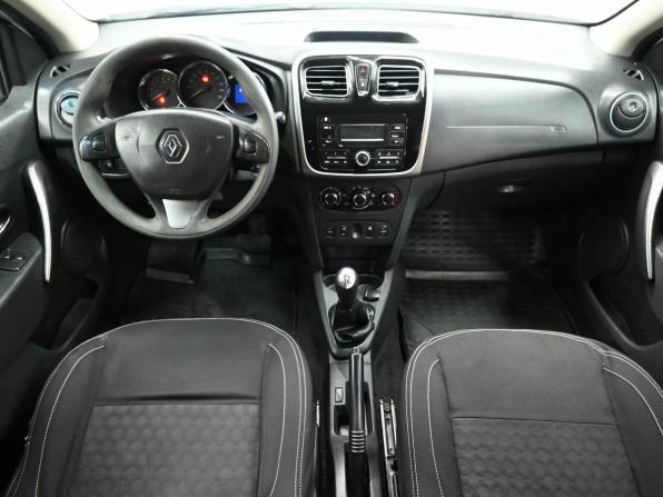 Renault Logan II с пробегом 2017 года, цена 719 800 рублей, 261000 км, седан, Автокод Объявления
