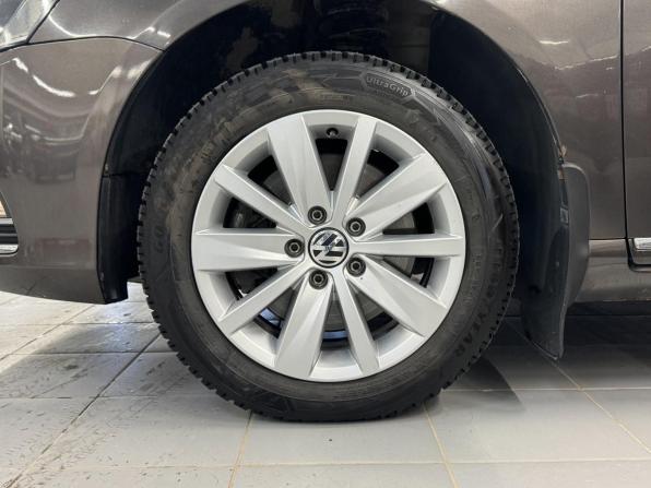 Volkswagen Passat B7 с пробегом 2012 года, цена 1 072 923 рубля, 227601 км, седан, Автокод Объявления