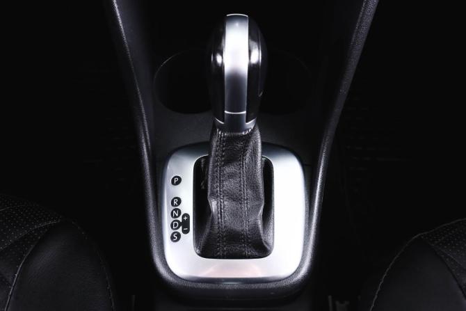 Volkswagen Polo V Рестайлинг с пробегом 2016 года, цена 949 000 рублей, 221000 км, седан, Автокод Объявления