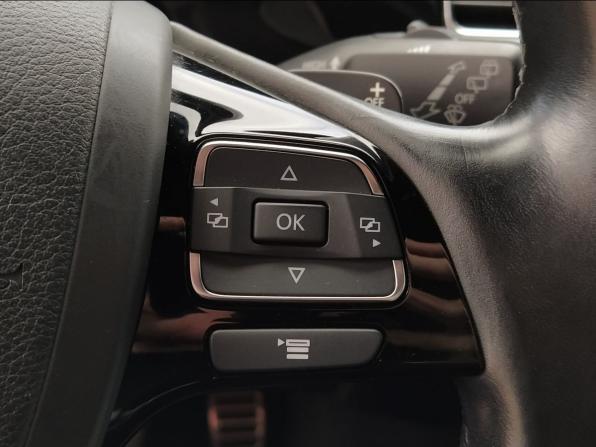 Volkswagen Touareg II с пробегом 2011 года, цена 2 300 000 рублей, 121635 км, внедорожник, Автокод Объявления