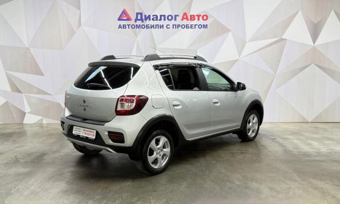 Renault Sandero II с пробегом 2017 года, цена 990 000 рублей, 54243 км, хэтчбек, Автокод Объявления
