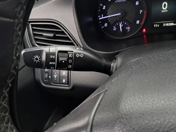 Hyundai Solaris II Рестайлинг с пробегом 2021 года, цена 1 100 000 рублей, 318288 км, седан, Автокод Объявления
