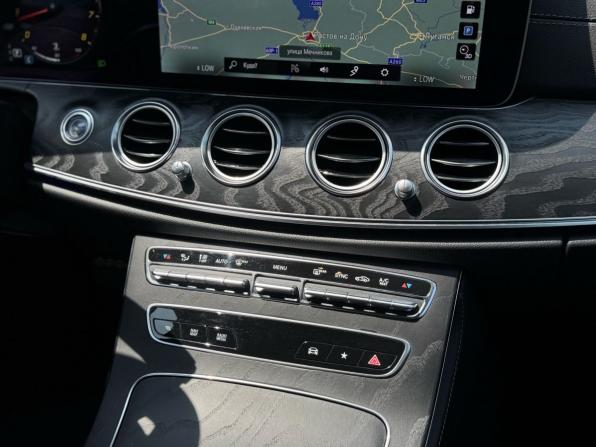 Mercedes-Benz E-Класс V (W213 S213 C238) Рестайлинг с пробегом 2021 года, цена 5 019 000 рублей, 40034 км, седан, Автокод Объявления