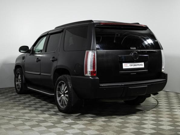 Cadillac Escalade III с пробегом 2010 года, цена 1 599 585 рублей, 262442 км, внедорожник, Автокод Объявления