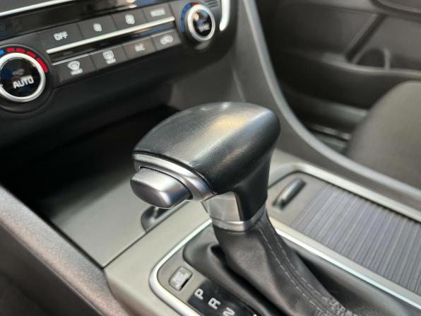 Kia Optima IV Рестайлинг с пробегом 2019 года, цена 1 942 580 рублей, 112678 км, седан, Автокод Объявления