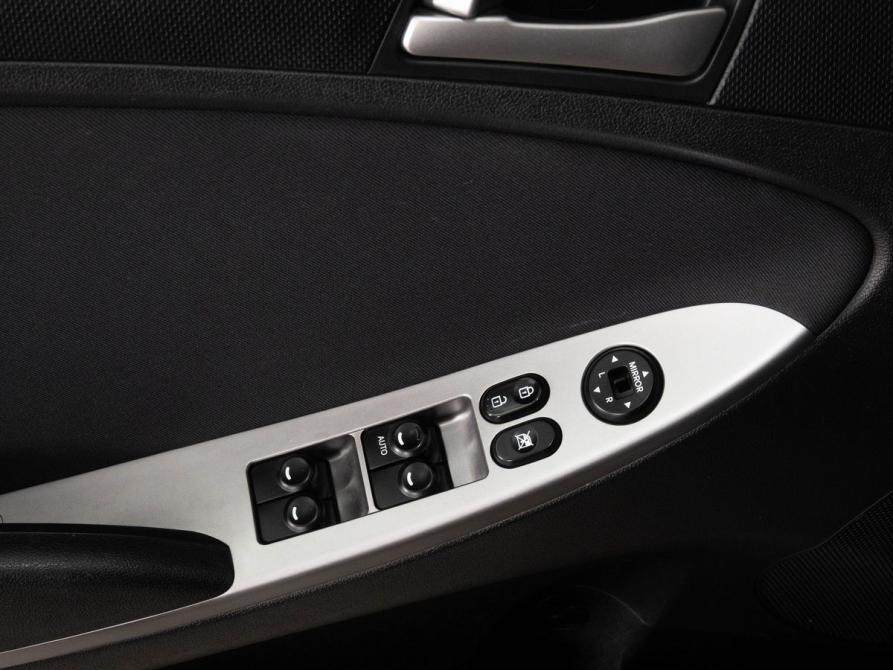 Hyundai Solaris I Рестайлинг Казань  - изображение 16