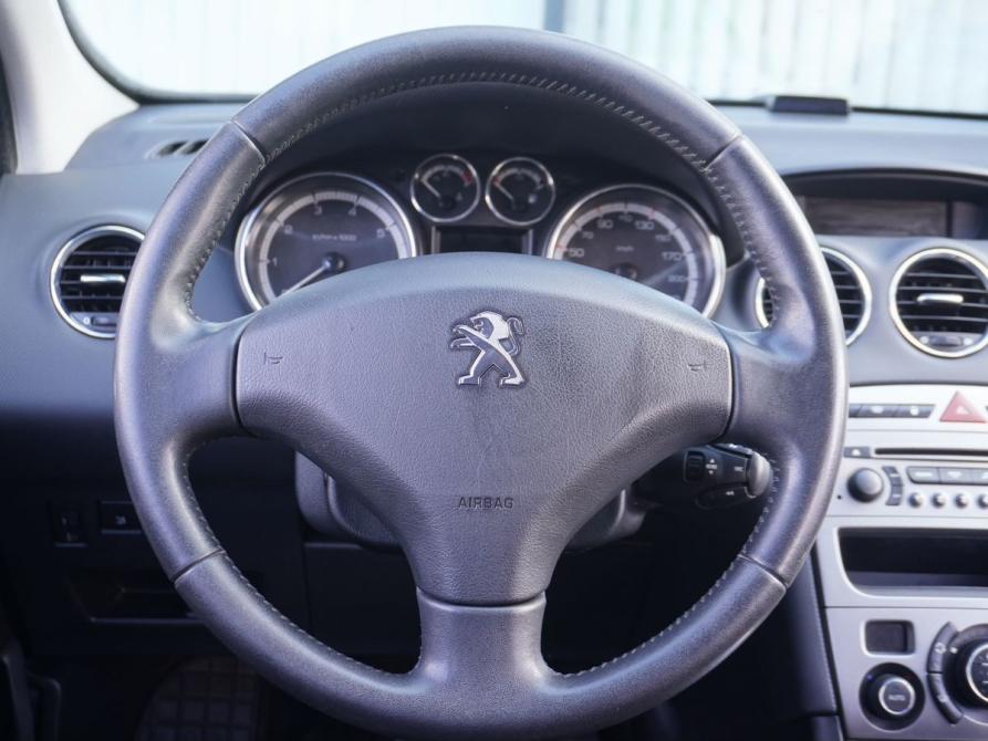 Peugeot 408 I Москва  - изображение 13