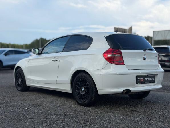 BMW 1 серии I (E81/E82/E87/E88) Рестайлинг с пробегом 2010 года, цена 595 000 рублей, 231000 км, хэтчбек, Автокод Объявления
