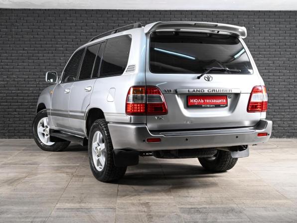 Toyota Land Cruiser 100 Series Рестайлинг 2 с пробегом 2006 года, цена 2 045 000 рублей, 204219 км, внедорожник, Автокод Объявления