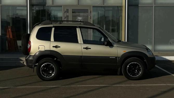Chevrolet Niva I Рестайлинг с пробегом 2010 года, цена 430 000 рублей, 217432 км, внедорожник, Автокод Объявления