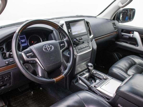 Toyota Land Cruiser 200 Series Рестайлинг 2 с пробегом 2016 года, цена 5 495 000 рублей, 121500 км, внедорожник, Автокод Объявления