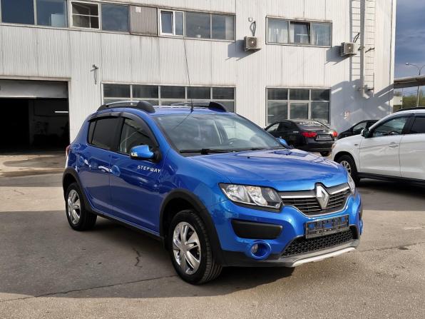 Renault Sandero II с пробегом 2017 года, цена 909 000 рублей, 140946 км, хэтчбек, Автокод Объявления