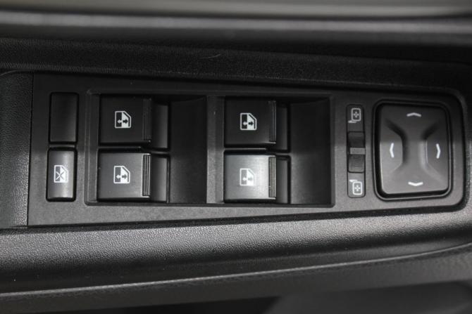Lada (ВАЗ) Vesta I с пробегом 2022 года, цена 1 297 000 рублей, 50098 км, универсал, Автокод Объявления