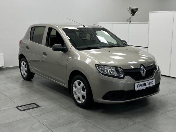 Renault Sandero II с пробегом 2015 года, цена 470 000 рублей, 141377 км, хэтчбек, Автокод Объявления