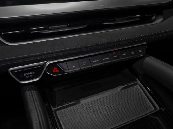 Geely Monjaro I с пробегом 2024 года, цена 3 490 000 рублей, 37373 км, внедорожник, Автокод Объявления