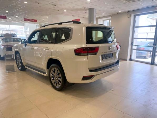 Новый Toyota Land Cruiser 300 Series 2025 года, цена 17 050 000 рублей, внедорожник, Автокод Объявления