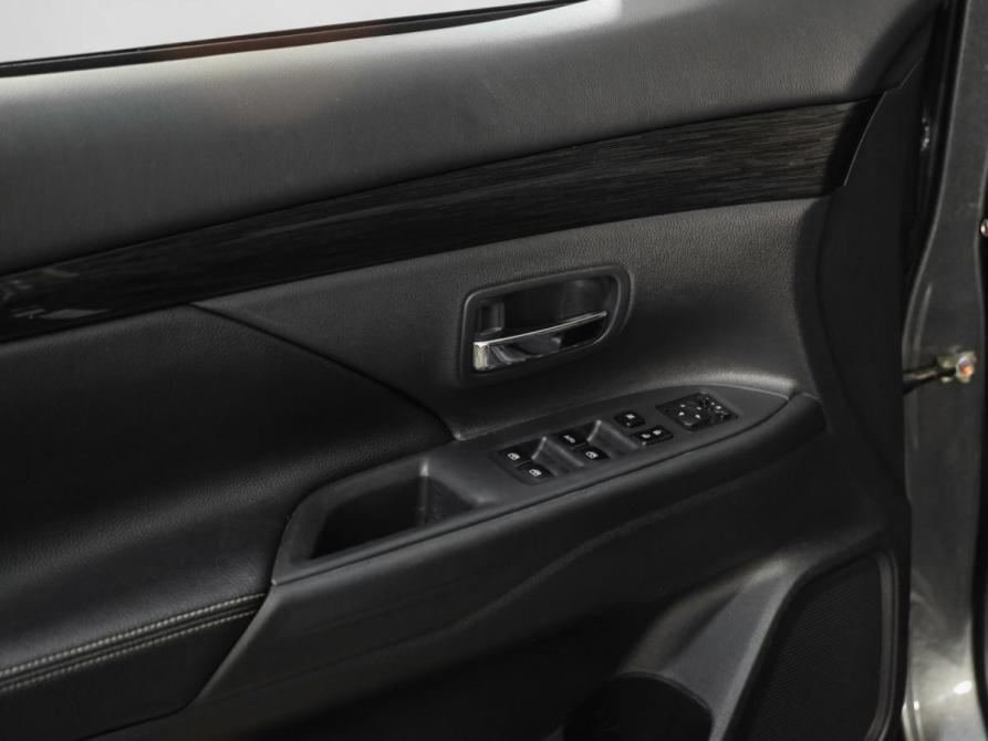 Mitsubishi Outlander III Рестайлинг 2 Санкт-Петербург  - изображение 20