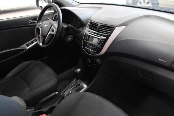 Hyundai Solaris I с пробегом 2012 года, цена 593 000 рублей, 195933 км, седан, Автокод Объявления