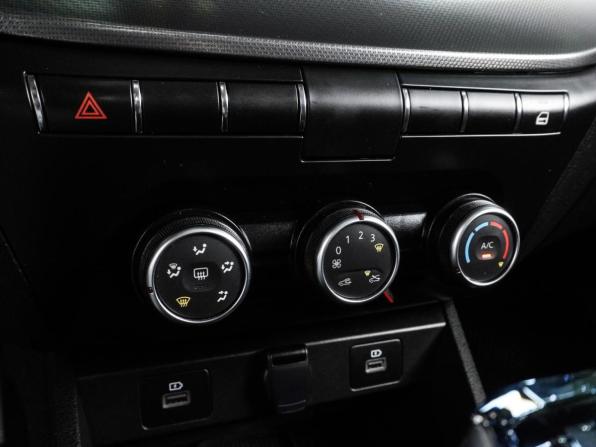 Lada (ВАЗ) Vesta I Рестайлинг (NG) с пробегом 2024 года, цена 1 269 000 рублей, 19990 км, седан, Автокод Объявления