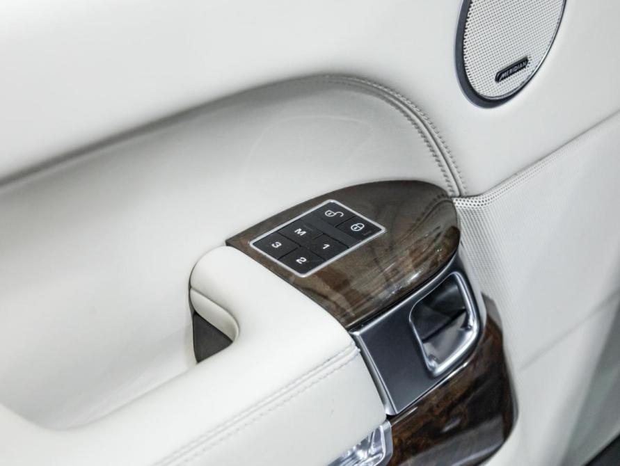 Land Rover Range Rover IV Санкт-Петербург  - изображение 27