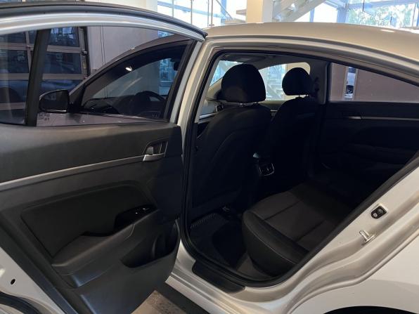 Hyundai Elantra VI (AD) с пробегом 2018 года, цена 1 235 000 рублей, 124740 км, седан, Автокод Объявления