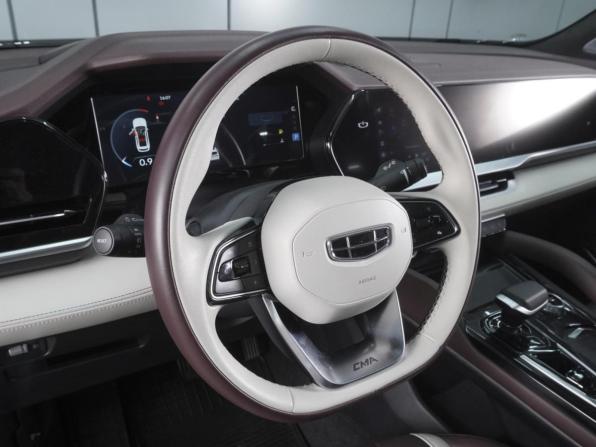 Geely Monjaro I с пробегом 2023 года, цена 3 240 000 рублей, 50314 км, внедорожник, Автокод Объявления