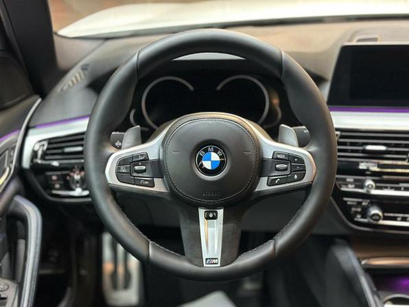 BMW 5 серии VII (G30/G31/G38) с пробегом 2018 года, цена 3 597 000 рублей, 133000 км, седан, Автокод Объявления