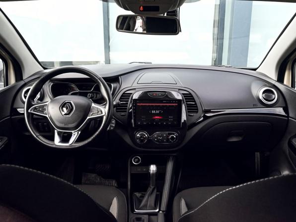Renault Kaptur I Рестайлинг с пробегом 2020 года, цена 1 538 000 рублей, 134630 км, внедорожник, Автокод Объявления