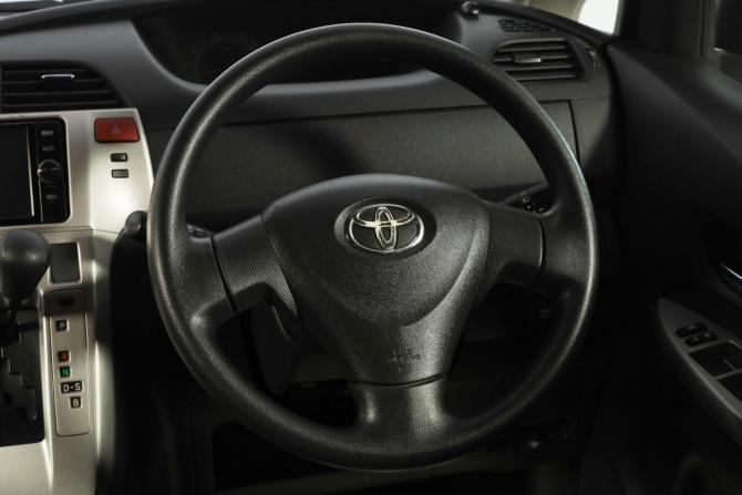 Toyota Ractis I с пробегом 2010 года, цена 949 000 рублей, 179000 км, хэтчбек, Автокод Объявления