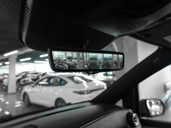 Mercedes-Benz V-Класс III (W447) Рестайлинг 2 с пробегом 2025 года, цена 13 790 000 рублей, 29 км, минивэн, Автокод Объявления