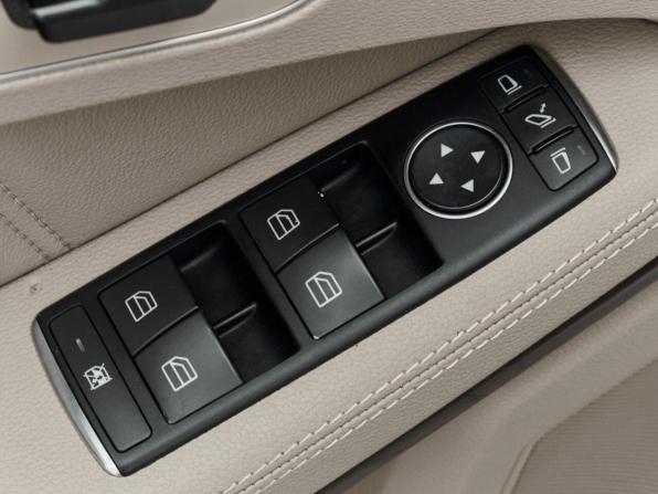 Mercedes-Benz E-Класс IV (W212 S212 C207) с пробегом 2012 года, цена 1 985 000 рублей, 219776 км, седан, Автокод Объявления