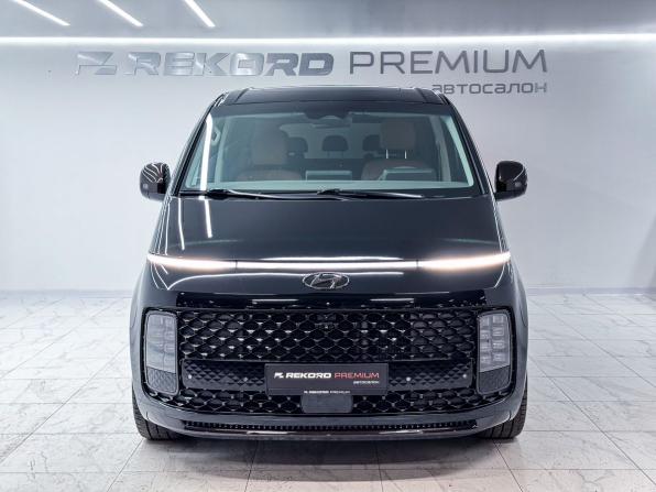 Hyundai Staria I с пробегом 2022 года, цена 6 100 000 рублей, 66140 км, минивэн, Автокод Объявления