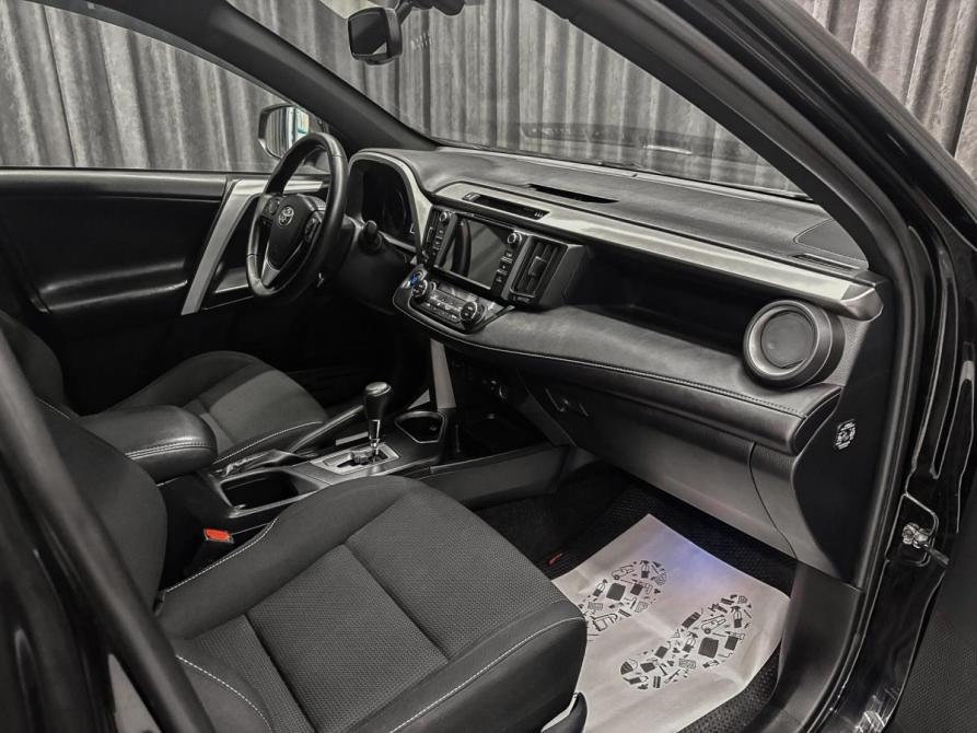 Toyota RAV4 IV (XA40) Рестайлинг Красноярск  - изображение 11