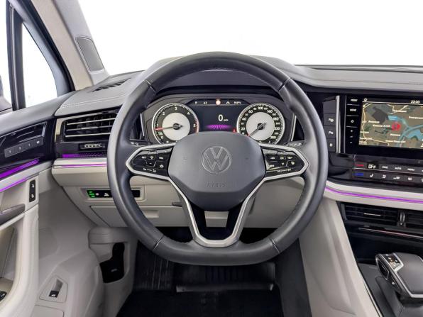 Volkswagen Touareg III с пробегом 2022 года, цена 7 600 000 рублей, 39500 км, внедорожник, Автокод Объявления