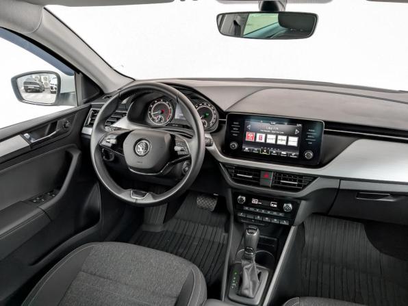 Skoda Rapid II с пробегом 2022 года, цена 2 100 000 рублей, 21714 км, лифтбек, Автокод Объявления